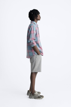 ZARA БАЗОВЫЕ ДЖИНСОВЫЕ ШОРТЫ, СЕРЫЙ