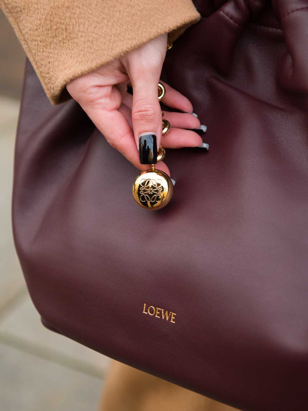 Loewe Medium Squeeze Bag
