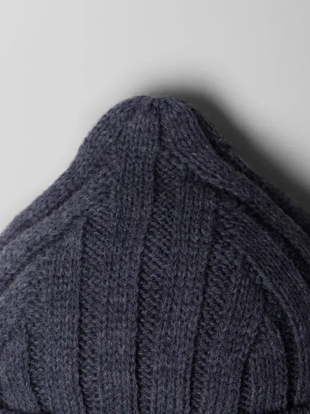 Шапка детская на завязках на осень