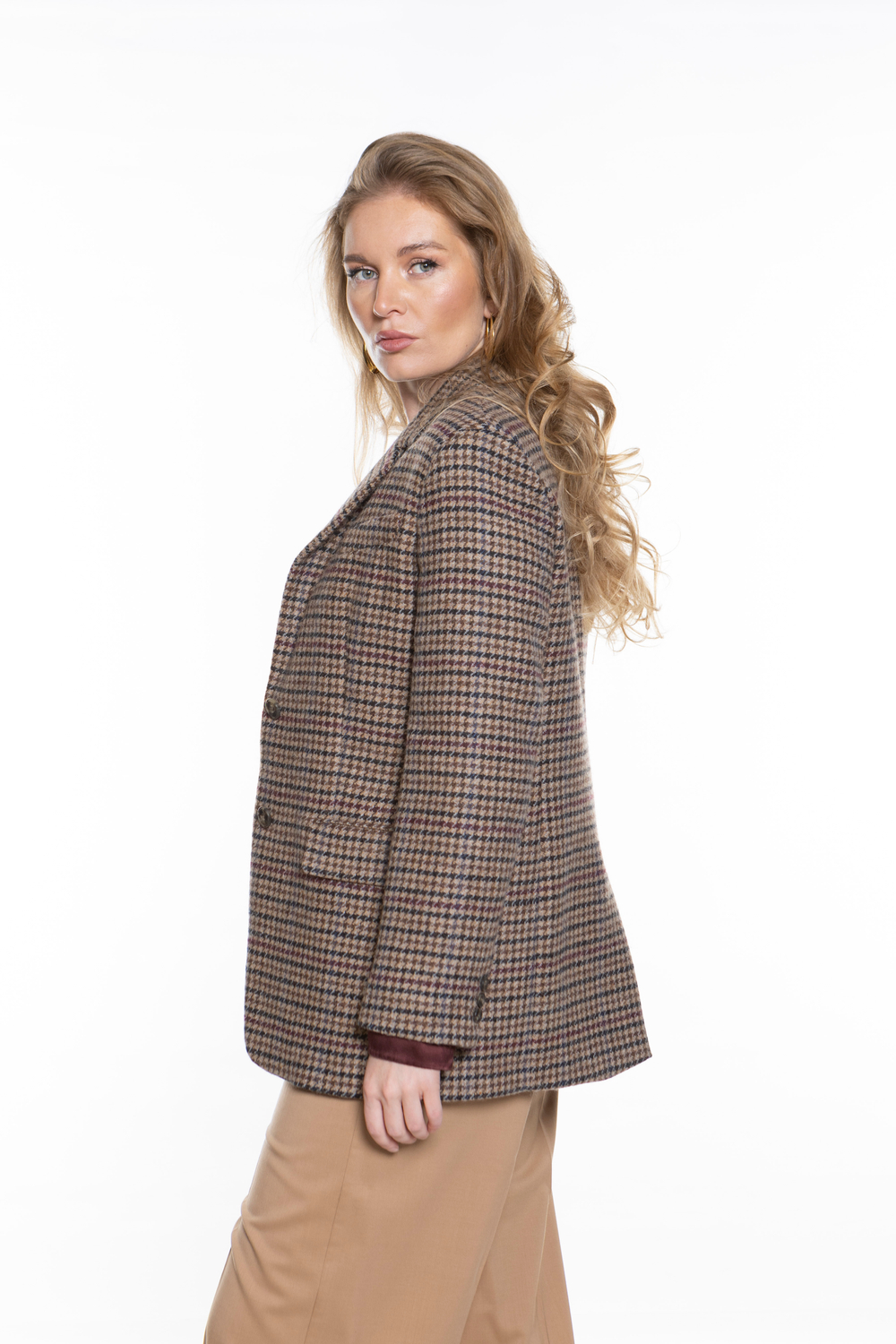 ШЕРСТЯНОЙ ПИДЖАК В ШАТЛАНДСКОМ СТИЛЕ