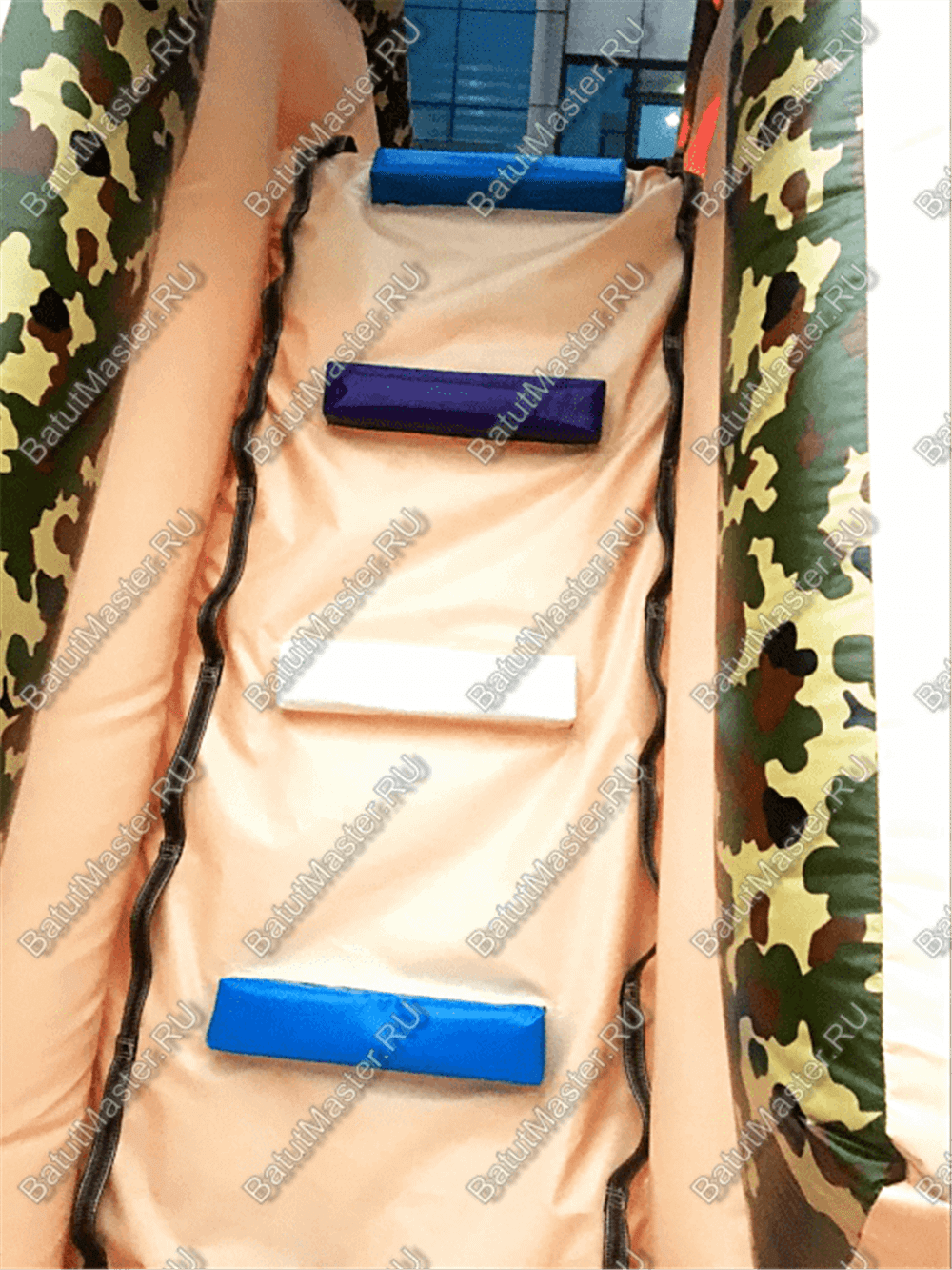 Надувная полоса препятствий "Патриот" 24*3*5 м