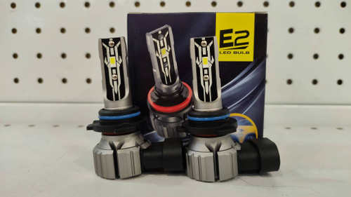 HB4 (9006) / Комплект светодиодных ламп E2 LED BULB 6000K (2 шт./ комплект)