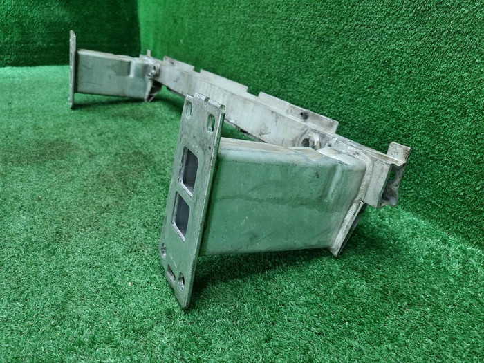 Усилитель передний Porsche Cayenne 3 PO536 (17-нв)