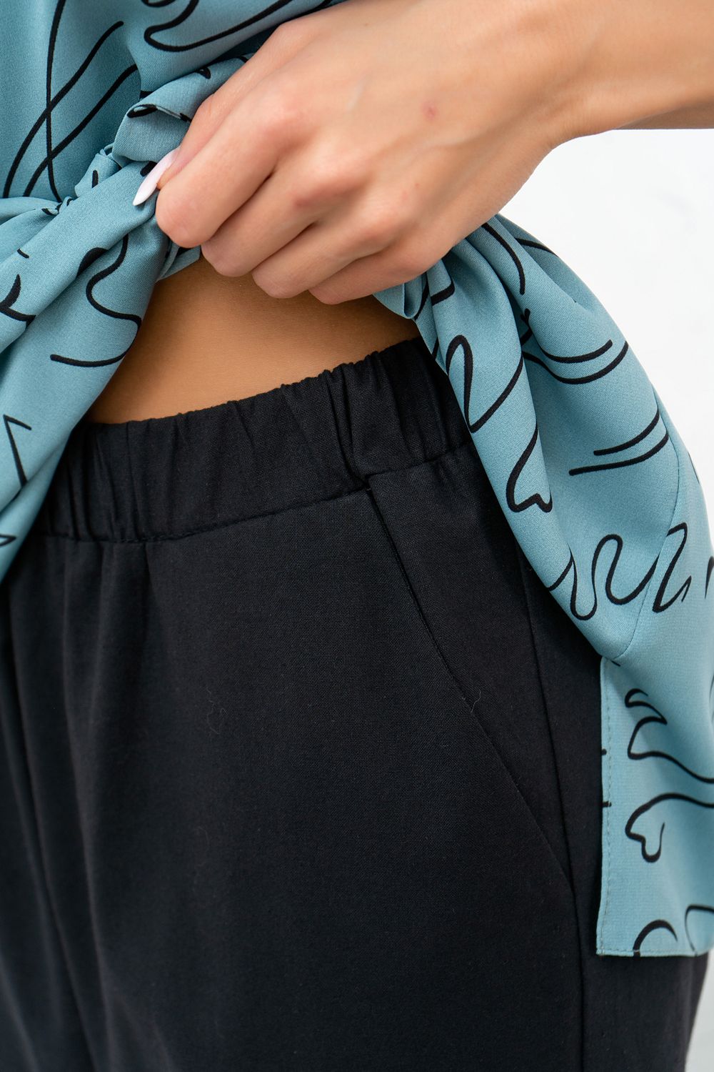 Костюм брючный (голубой/черный) К11-79/3 Nikol