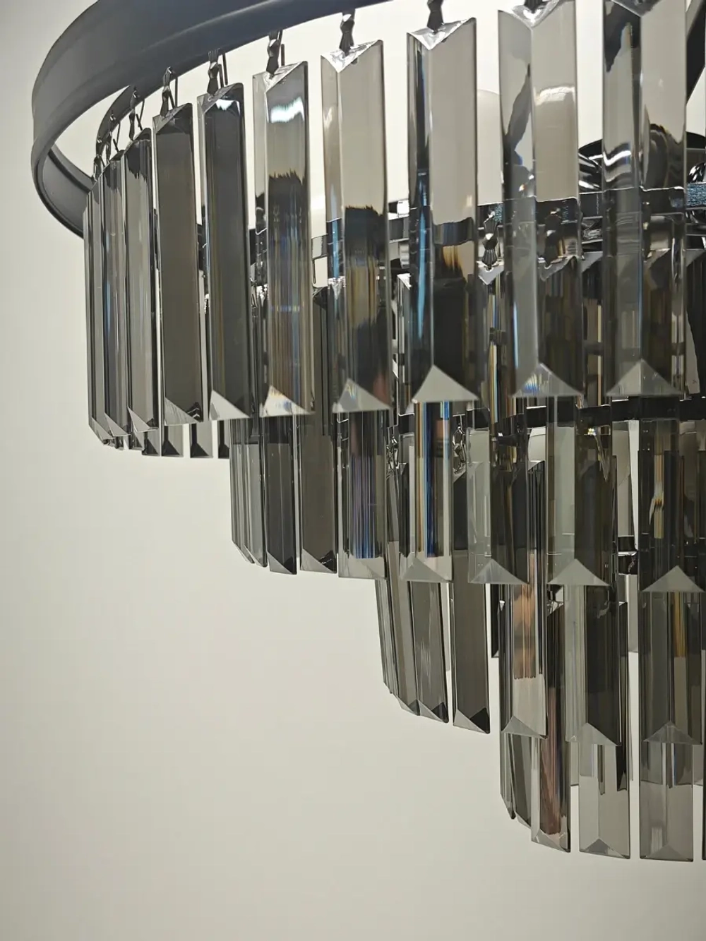 Потолочная люстра Mirastyle CF-2066/600 BK+SMG