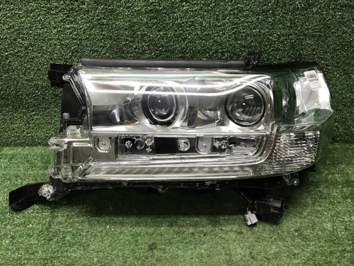 Фара левая Toyota Land Cruiser 200 (2015-2021) LED