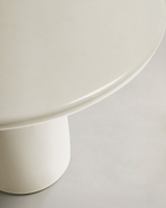 Журнальный столик Albanella из цемента с глянцевой белой отделкой Ø65 см