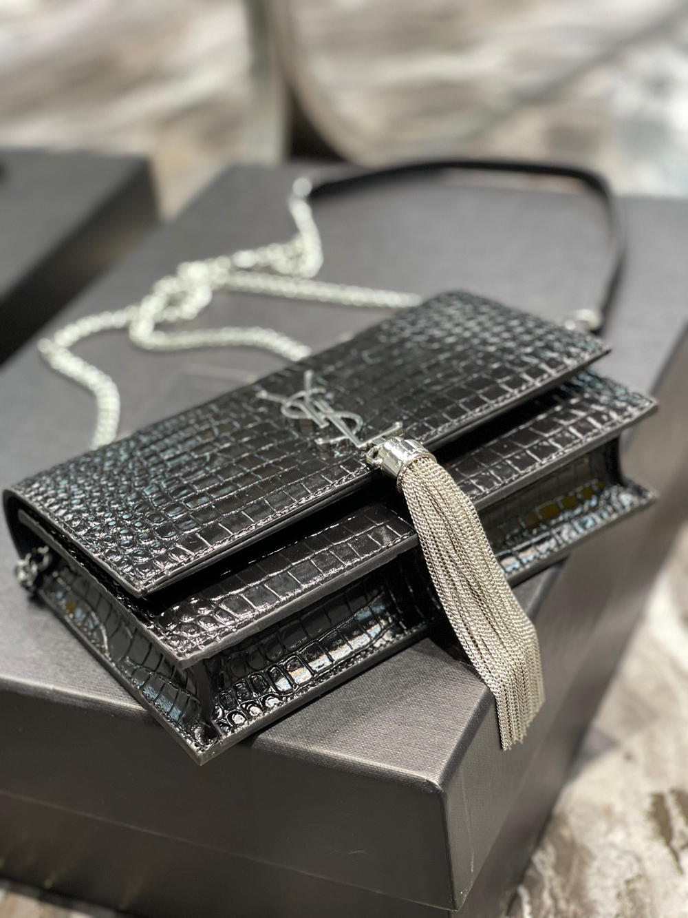 Saint Laurent Kate Chain Wallet 19 cm