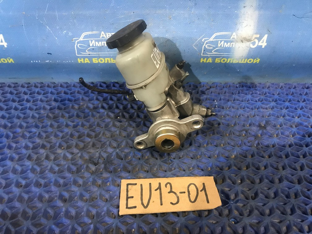 Главный тормозной цилиндр NISSAN BLUEBIRD 1993