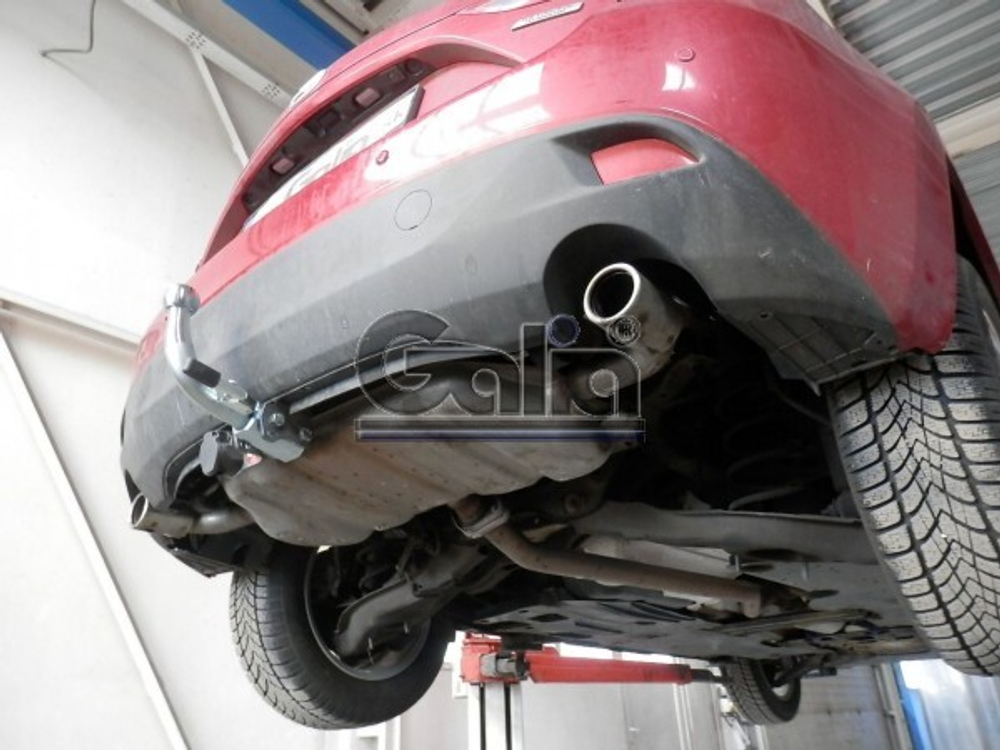 Фаркоп оцинкованный Galia M132A для Mazda 3 хетчбек 2014-(паспорт и сертификат в комплекте)(без электрики)