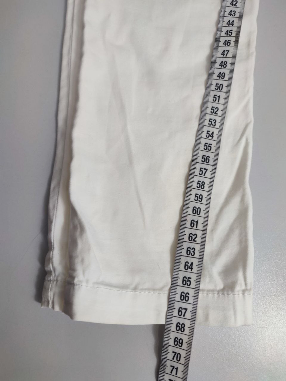 Джинсы Reserved светлые 40 размер