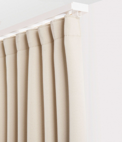 Пластиковый карниз Legrand Стандарт однорядный белый