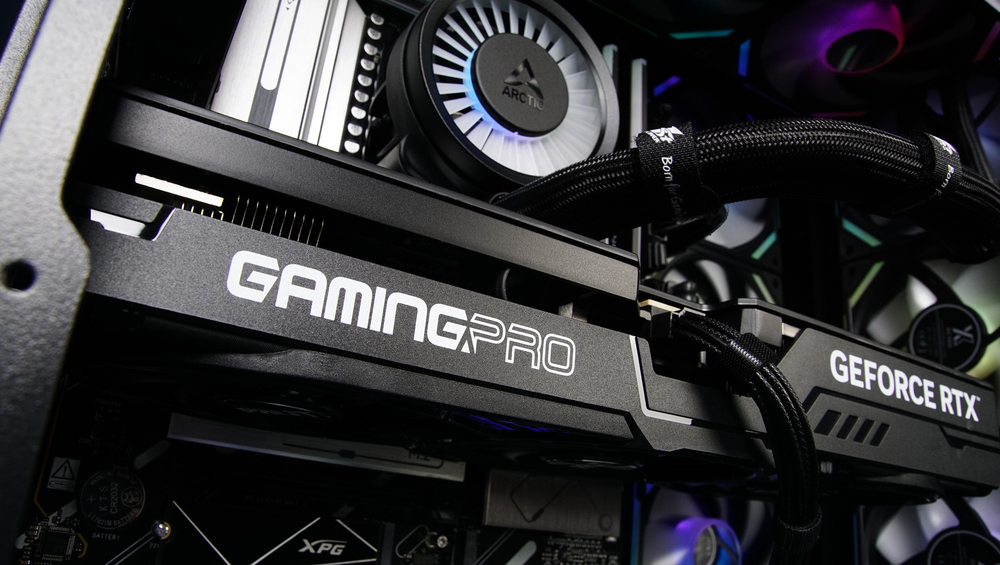 Ryzen 9 9950X3D + RTX 5070 12Gb