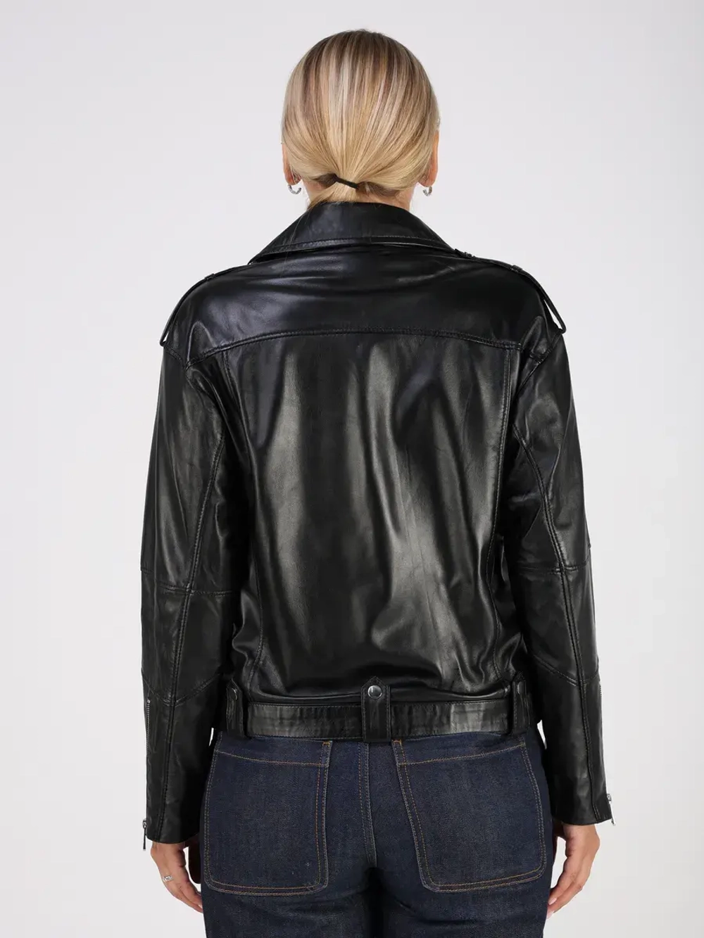 Кожаная куртка демисезонная косуха оверсайз