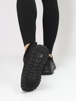 Кроссовки женские зимние