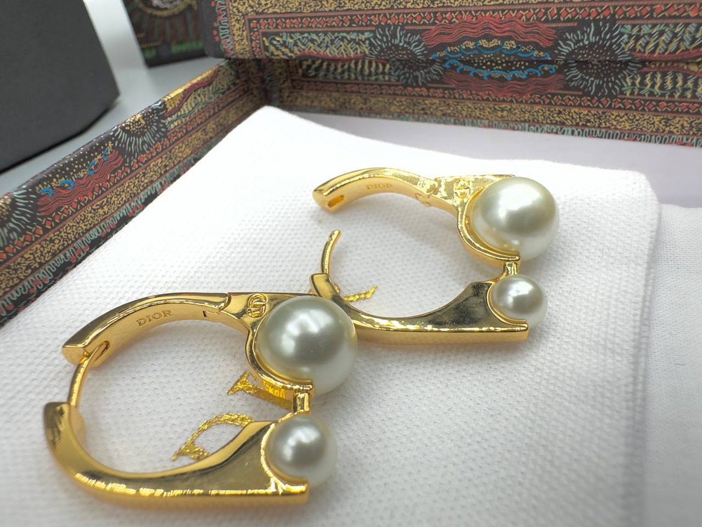 Серьги Dior
