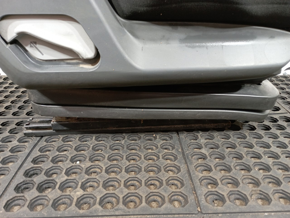 Сиденье пассажирское механическое