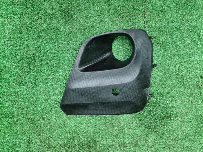 Накладка ПТФ правая Subaru Forester 5 SK (18-21)