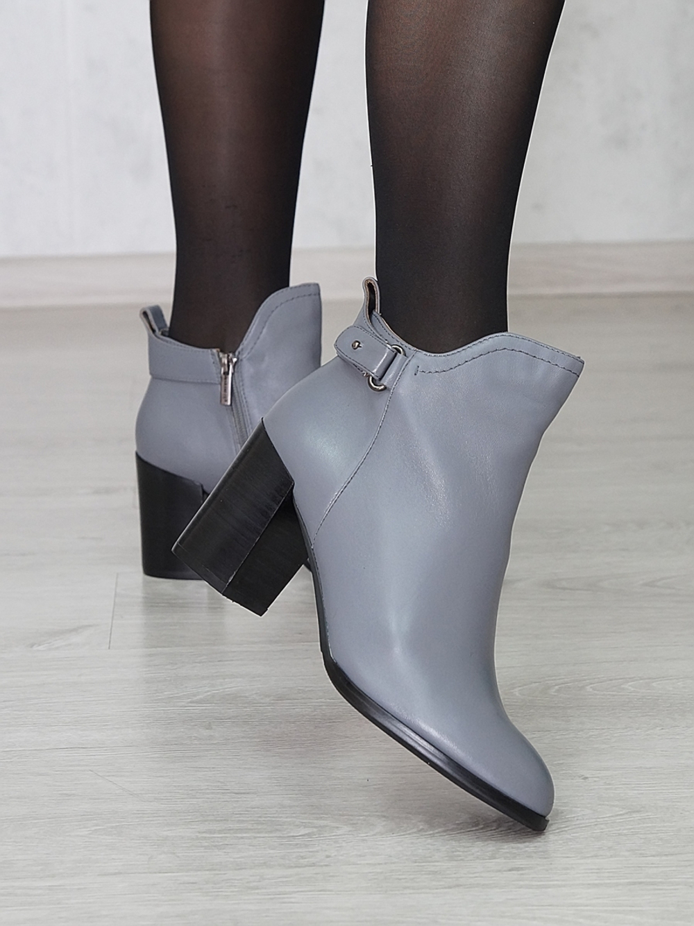 Полусапожки женские