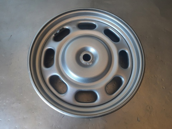 диск задний r10 на скутер 50 кубов 139QMB штампованный