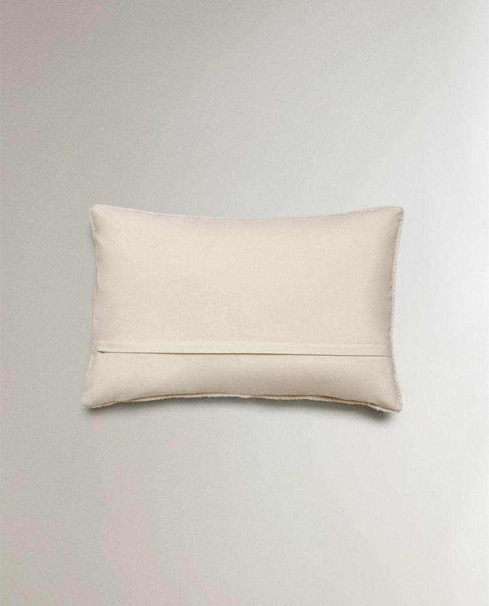 ZARA HOME РОЖДЕСТВЕНСКИЙ ЧЕХОЛ НА ПОДУШКУ С ВЫШИВКОЙ, ЭКРЮ