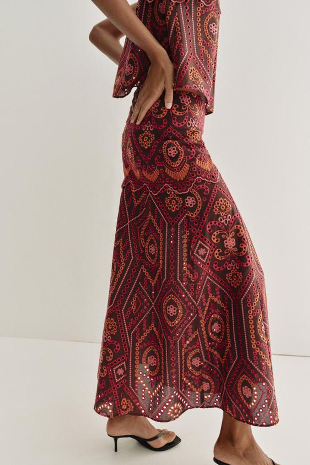 ZARA ЮБКА МИДИ С ПЕРФОРАЦИЕЙ, РАЗНОЦВЕТНЫЙ