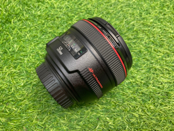 Canon EF 50mm 1.2L USM