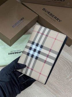 Обложка для паспорта Burberry