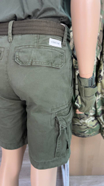 Шорты-карго олива с ремнём