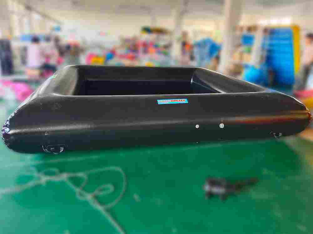 Надувной бассейн «Чёрный» 4*4*0,7 м