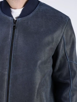 Кожаная куртка демисезонная бомбер