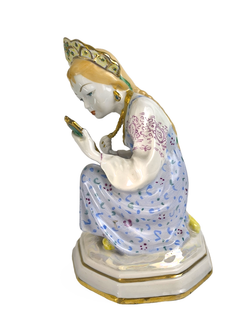 Фарфоровая статуэтка "Малахитовая шкатулка" ЛЗФИ