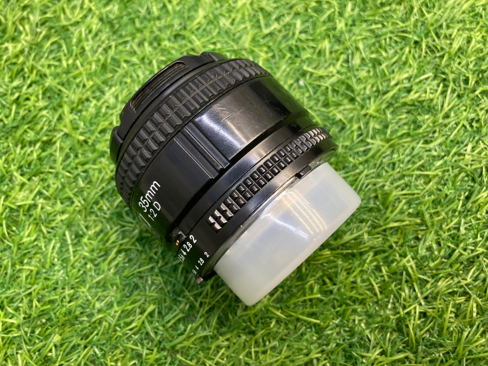 Объектив Nikon 35mm f/2D AF Nikkor