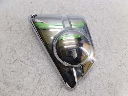 пластик боковой правый Suzuki Desperado 400 VK52A