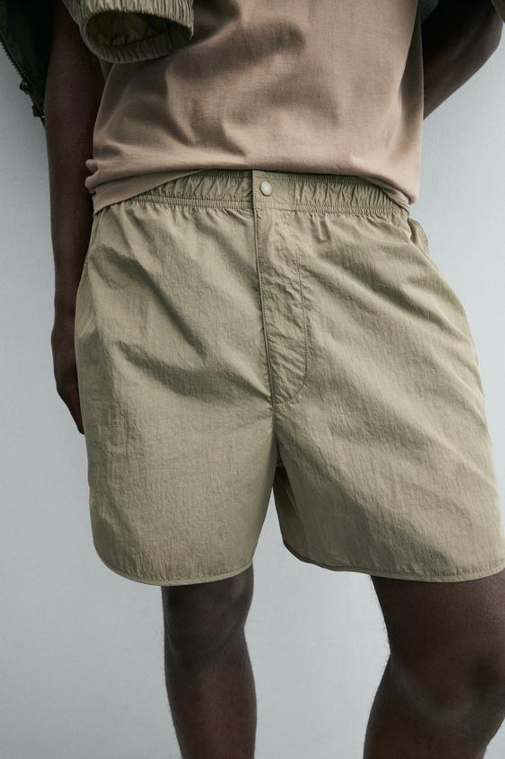 ZARA КОРОТКИЕ ШОРТЫ ИЗ ВЫСОКОТЕХНОЛОГИЧНОЙ ТКАНИ, ЗЕЛЕНЫЙ/СЕРЫЙ