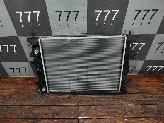 Радиатор двигателя Omoda S5 22-нв Б/У Оригинал 302000696AA