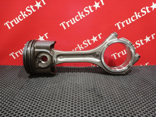 Поршень с шатуном 2023г.