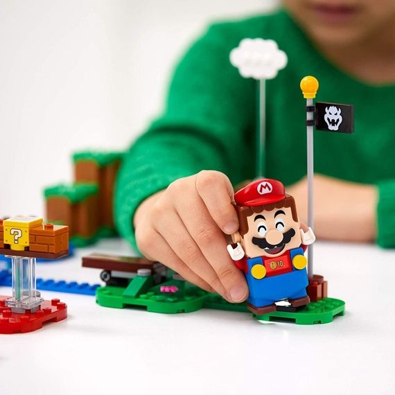 Lego Super Mario Adventures with Mario Starter Course
