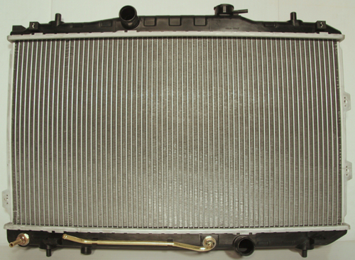 Радиатор охлаждения Kia Cerato 1