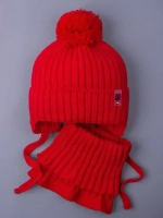 Шапка для девочки осенняя и снуд вязаные