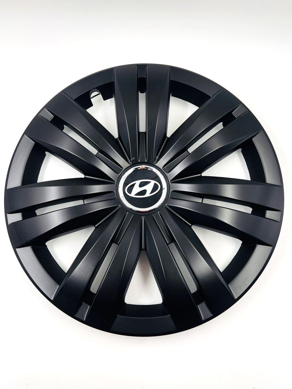 Колпаки на колеса гибкие черные с эмблемой R17 4 шт