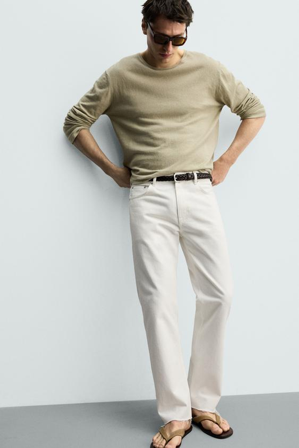 ZARA ДЖИНСЫ STRAIGHT FIT С НЕОБРАБОТАННЫМ КРАЕМ, БЕЛЫЙ