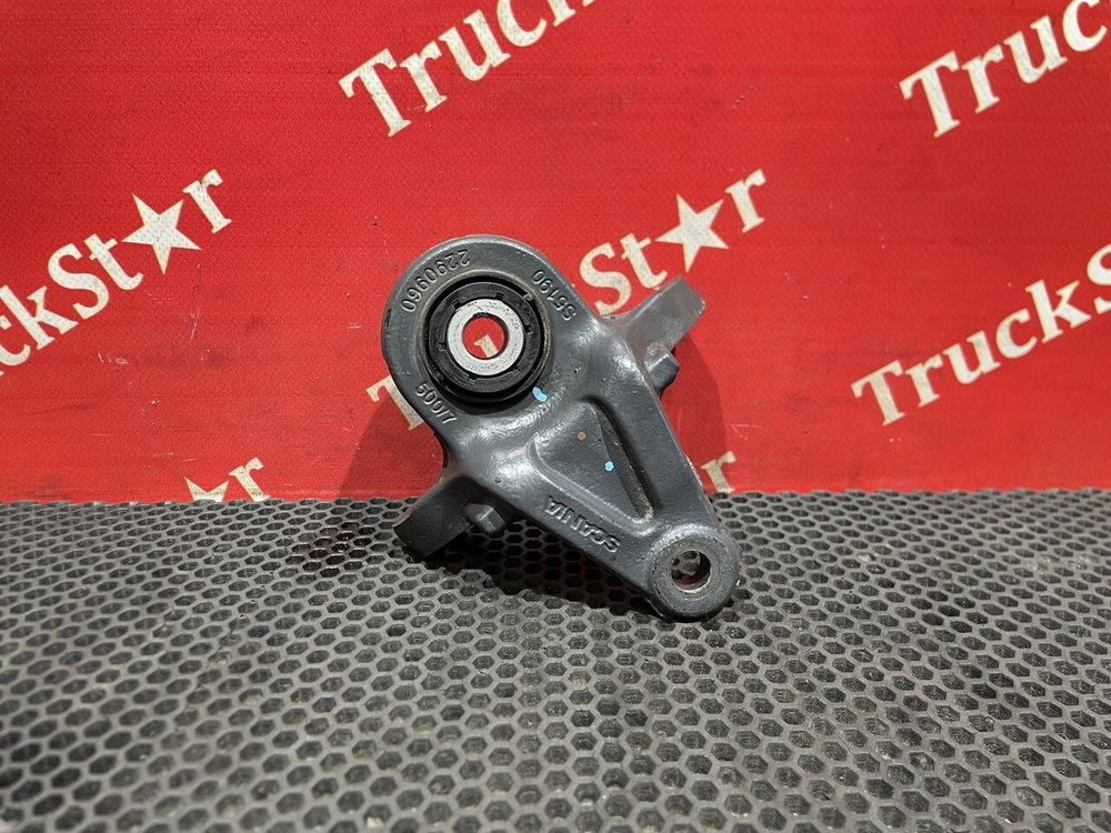 Кронштейн стойки стабилизатора 2021г