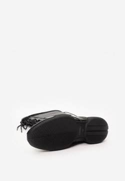 boots mono black