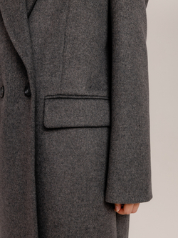 Пальто из шерсти серое