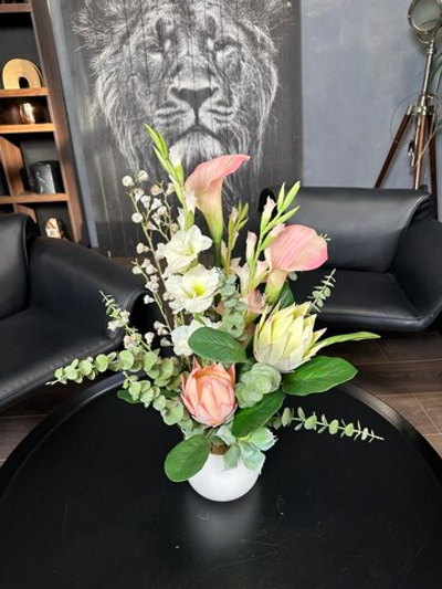 Цветочная композиция в кашпо, в-63 см