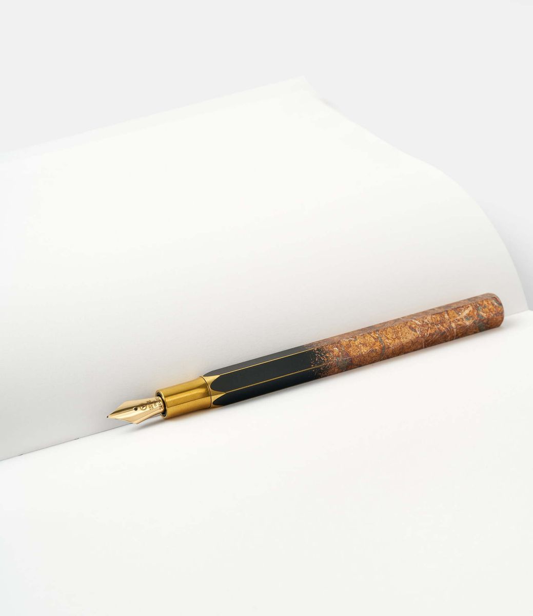 Ystudio Desk Pen Yakihaku — настольная перьевая ручка