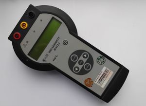 Цифровой мегаомметр (измеритель сопротивления изоляции) М4122 Российского производства компании ООО "БрисЭнерго". Паспорт утрачен.