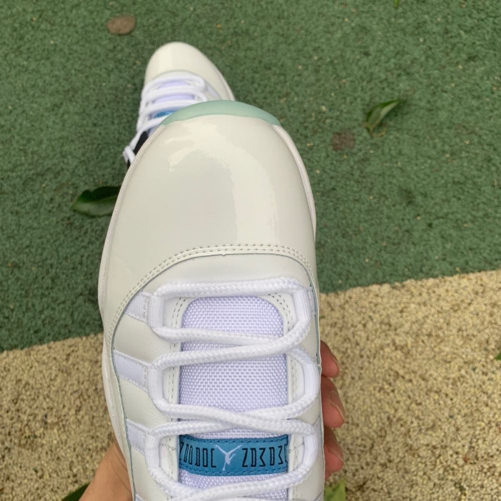 Air Jordan 11 Low “Legend Blue”