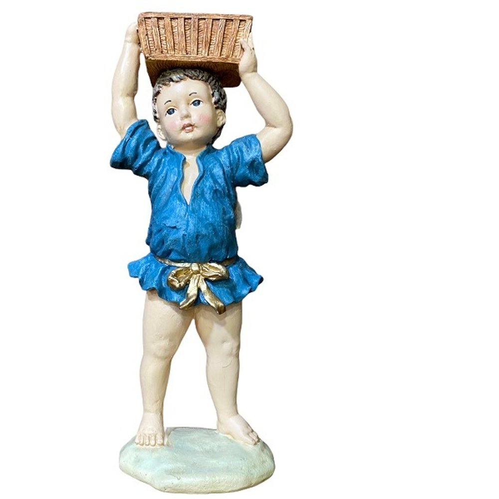 Мальчик с корзинкой